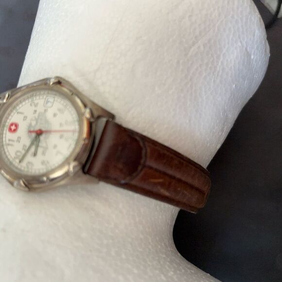 Vintage Wenger Sak Date Watch Swiss Quartz Wristwatch y2k timepiece unisex rare - Picture 3 of 4